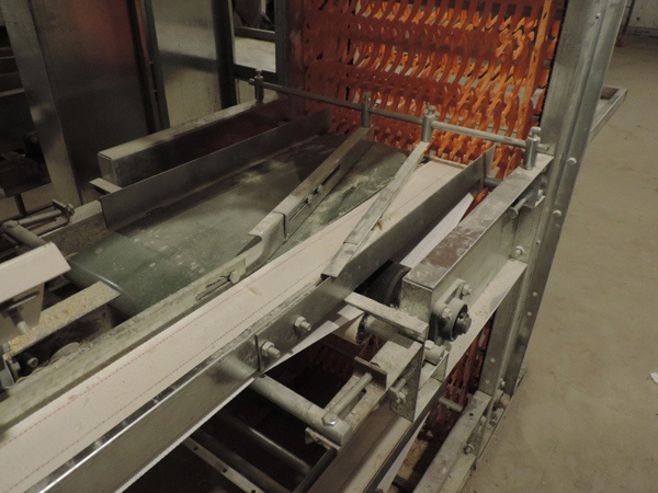 層疊式蛋雞籠養(yǎng)養(yǎng)雞設(shè)備